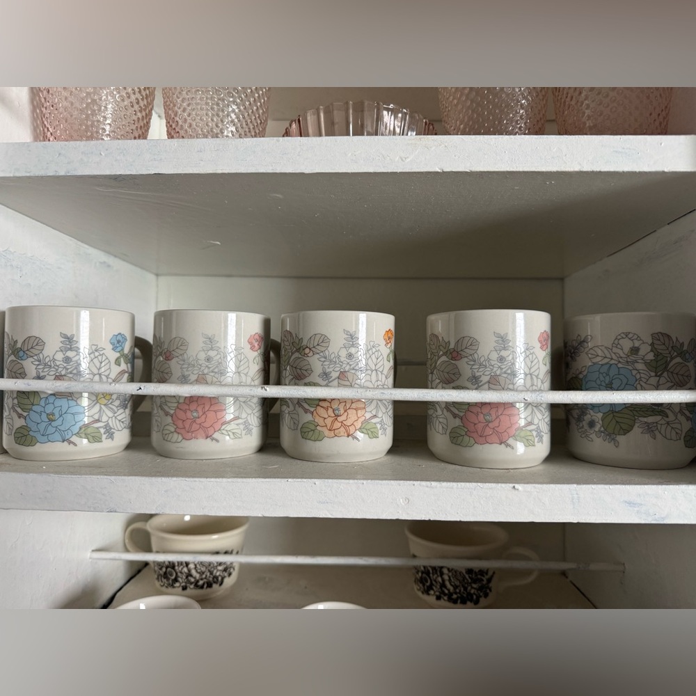 Set of 4 mcm floral Ceramic Mug Set